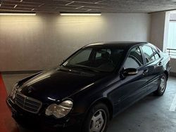 Blau Gebraucht 2001 Mercedes C180 Classic Limousine | 2.199 € (Guter Preis)