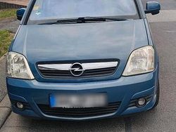 Blau Gebraucht 2008 Opel Meriva Van / Kleinbus | 4.140 € (Etwas zu teuer)