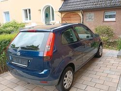 Blau Gebraucht 2003 Ford Fiesta Kleinwagen | 1.000 € (Fairer Preis)
