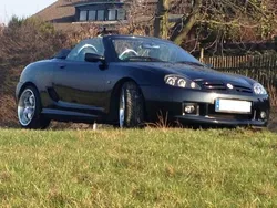 Schwarz metallic Gebraucht 2004 MG TF Cabrio | 5.400 € (Etwas zu teuer)