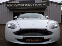 Weiß Gebraucht 2011 Aston Martin V8 Vantage Coupé | 54.900 € (Guter Preis)