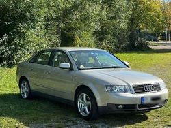 Beige Gebraucht 2001 Audi A4 Limousine | 2.000 € (Etwas zu teuer)