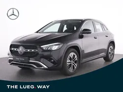 Schwarz metalliclack kosmossch Gebraucht 2024 Mercedes GLA220 Progressive SUV | 42.285 € (Superpreis)