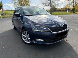 Blau Gebraucht 2016 Skoda Fabia Joy Limousine | 5.999 € (Guter Preis)