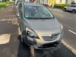 Beige Gebraucht 2010 Opel Meriva Innovation Van / Kleinbus | 4.300 € (Guter Preis)