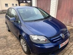 Blau Gebraucht 2005 VW Golf Comfortline Limousine | 890 € (Superpreis)