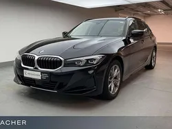 Schwarz ii Gebraucht 2024 BMW 318 Shadowline Kombi | 34.899 € (Fairer Preis)