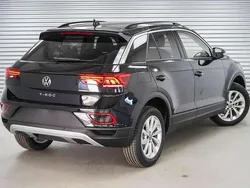 Deep black metallic (2t) Neu 2025 VW T-Roc Life SUV | 31.280 € (Superpreis)