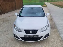 "candy" weiss Gebraucht 2012 Seat Ibiza Copa Kleinwagen | 3.784 € (Guter Preis)