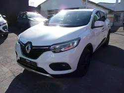 Weiß Gebraucht 2020 Renault Kadjar LIMITED Deluxe SUV | 16.290 € (Fairer Preis)