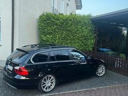 Schwarz Gebraucht 2006 BMW 325 Basis Kombi | 2.500 € (Superpreis)
