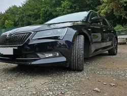 Schwarz Gebraucht 2019 Skoda Superb LAURIN & KLEMENT Kombi | 26.000 € (Guter Preis)