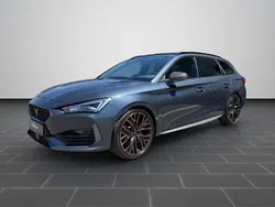 Magnetic grau metallic (metallic) Gebraucht 2024 Cupra Leon VZ Limousine | 38.500 € (Teuer)