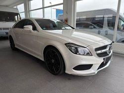 Weiß Gebraucht 2015 Mercedes CLS350 AMG Limousine | 29.700 € (Teuer)