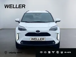 Weiß Gebraucht 2024 Toyota Yaris Cross Team SUV | 24.590 € (Guter Preis)