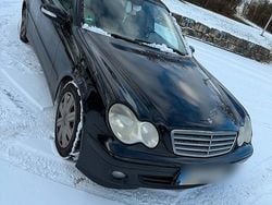 Schwarz Gebraucht 2005 Mercedes C200 Kombi | 1.100 € (Fairer Preis)