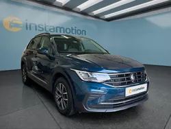 Blau Gebraucht 2024 VW Tiguan SUV | 34.949 € (Fairer Preis)