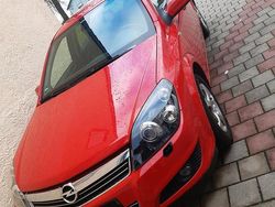 Rot Gebraucht 2008 Opel Astra Limousine | 4.500 € (Teuer)