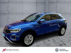 Ravennablau metallic Gebraucht 2024 VW T-Roc Life SUV | 26.230 € (Fairer Preis)