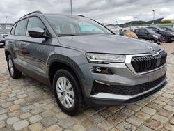Graphitgrau metallic graphitgrau metallic Neu 2025 Skoda Karoq SUV | 33.064 € (Guter Preis)