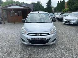Silber Gebraucht 2013 Hyundai i10 Classic Kleinwagen | 2.999 € (Guter Preis)