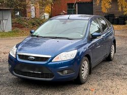 Blau Gebraucht 2009 Ford Focus Limousine | 2.950 € (Fairer Preis)