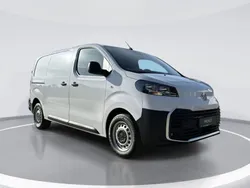 Hell weiß Neu 2025 Toyota Proace Van | 35.990 € (Fairer Preis)