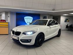 Weiß Gebraucht 2014 BMW 220 Shadowline Coupé | 14.500 € (Fairer Preis)