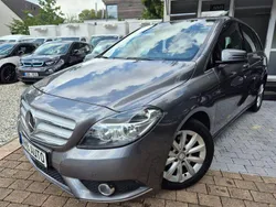 Grau Gebraucht 2012 Mercedes B180 Van / Kleinbus | 11.990 € (Etwas zu teuer)