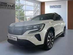 Perlmuttweiß und blackpearl Gebraucht 2023 Renault Austral Techno SUV | 33.985 € (Fairer Preis)