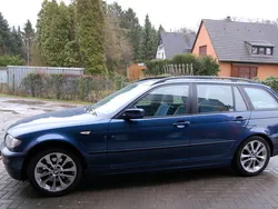 Blau Gebraucht 2003 BMW 320 Kombi | 2.200 € (Guter Preis)