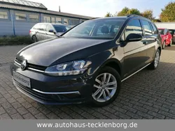 Grau Gebraucht 2017 VW Golf VII Comfortline Kombi | 11.950 € (Etwas zu teuer)