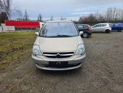 Beige Gebraucht 2004 Citroën C8 Exclusive Van / Kleinbus | 2.500 €