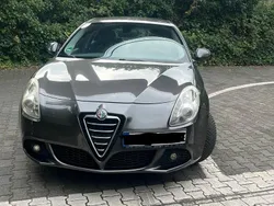 Grau Gebraucht 2012 Alfa Romeo Giulietta Kleinwagen | 4.500 € (Fairer Preis)
