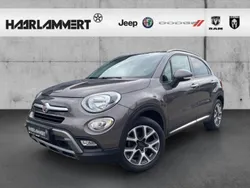 Grau Gebraucht 2016 Fiat 500X Cross SUV | 10.880 € (Fairer Preis)
