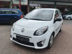 Weiß Gebraucht 2011 Renault Twingo Authentique Kleinwagen | 2.990 € (Etwas zu teuer)