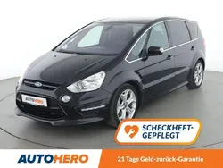 Schwarz Gebraucht 2014 Ford S-MAX Titanium S Van / Kleinbus | 17.340 €