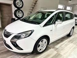 Weiß Gebraucht 2015 Opel Zafira Tourer Style Van / Kleinbus | 3.490 € (Guter Preis)