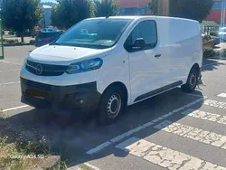 Weiß Gebraucht 2021 Opel Vivaro Van | 18.350 € (Guter Preis)
