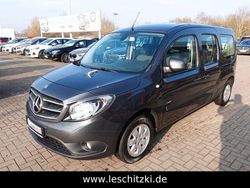 Grau Gebraucht 2017 Mercedes Citan 111 Kombi | 13.490 € (Fairer Preis)