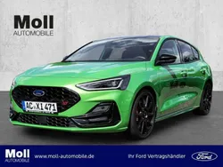 Gruen Gebraucht 2024 Ford Focus ST Limousine | 35.290 € (Fairer Preis)