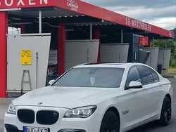 Weiß Gebraucht 2014 BMW 750 Limousine | 21.450 €