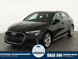 Mythosschwarz metallic Gebraucht 2023 Audi A3 Sportback S-Line Limousine | 29.995 € (Guter Preis)