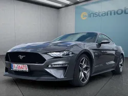 Grau Gebraucht 2022 Ford Mustang Fastback Coupé | 48.249 € (Fairer Preis)