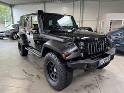 Schwarz Gebraucht 2015 Jeep Wrangler Unlimited Sahara SUV | 31.950 € (Fairer Preis)