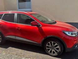 Rot Gebraucht 2016 Renault Kadjar Experience SUV | 9.499 € (Superpreis)