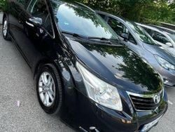 Schwarz Gebraucht 2011 Toyota Avensis Kombi | 9.299 €