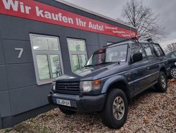 Dunkelblau (metallic) Gebraucht 1991 Mitsubishi Pajero SUV | 13.498 €