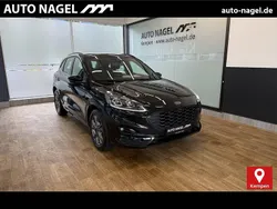Obsidianschwarz Gebraucht 2023 Ford Kuga ST-Line SUV | 26.866 € (Guter Preis)