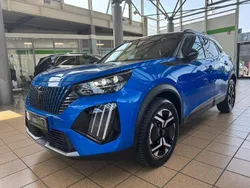 Blau Gebraucht 2024 Peugeot 2008 GT SUV | 22.900 € (Etwas zu teuer)